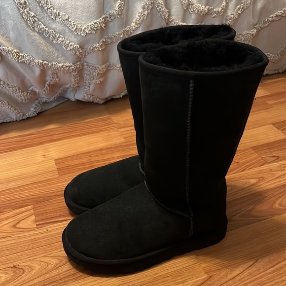 UGG Classic Tall II Boot - Picture 2 of 13